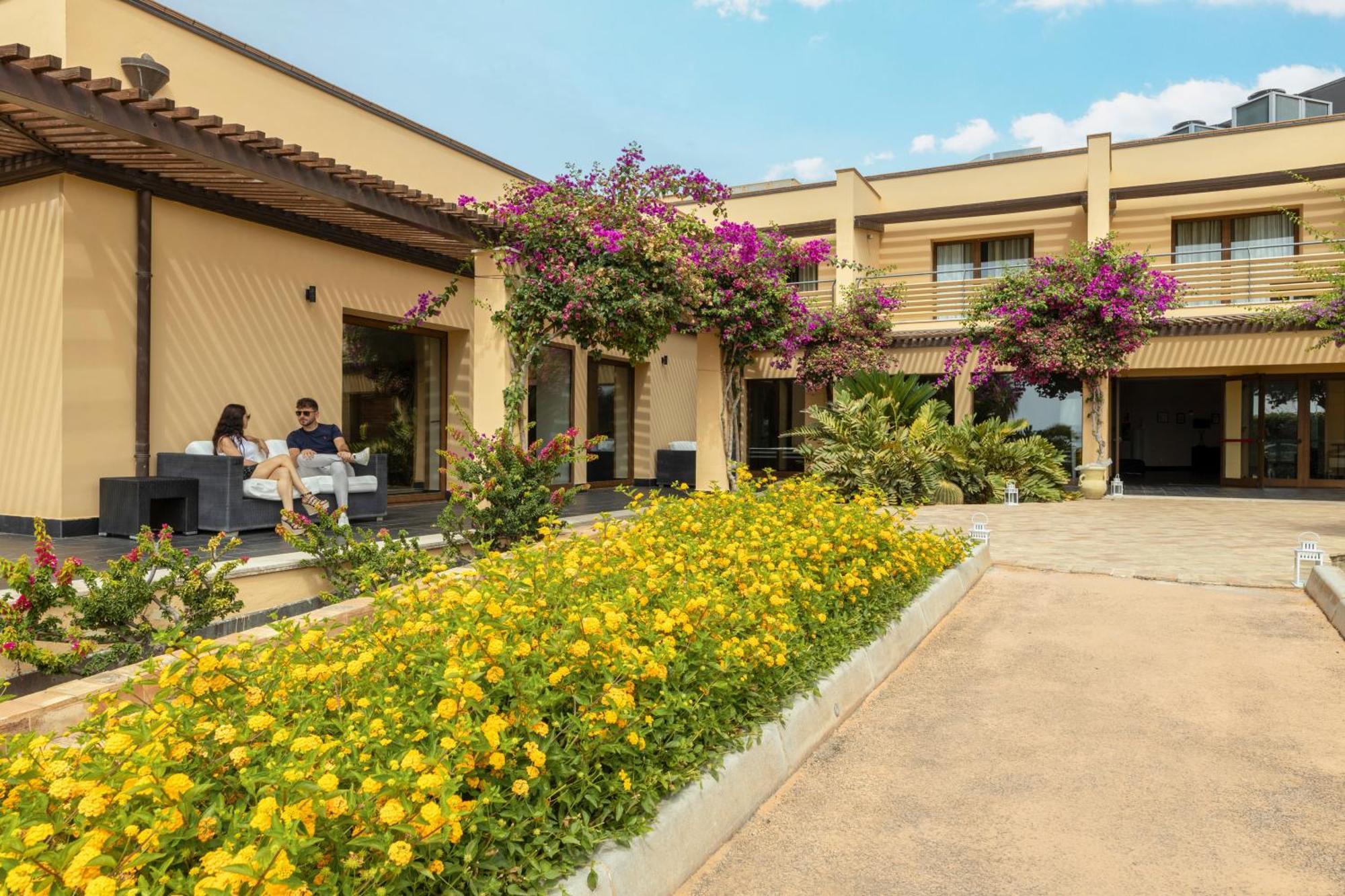 Falconara Greenblu Resort Licata Extérieur photo